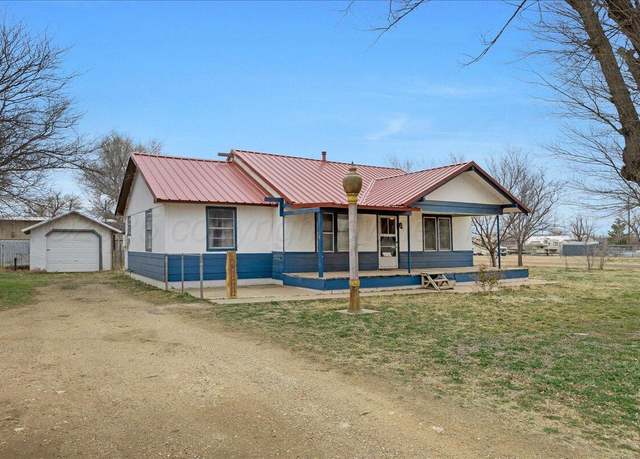 Property at 509 E 4th St, Panhandle, TX 79068, 3 beds, 1.5 baths