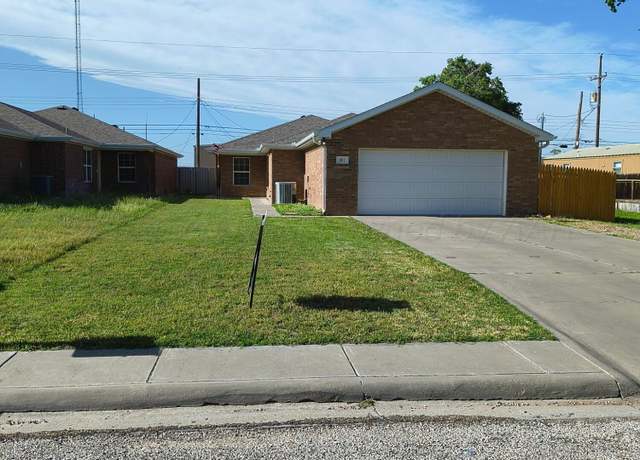 Property at 901 3rd Ave, Canyon, TX 79015, 3 beds, 3 baths
