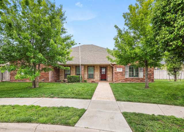 Property at 8403 Irvington Ct, Amarillo, TX 79119, 3 beds, 2 baths