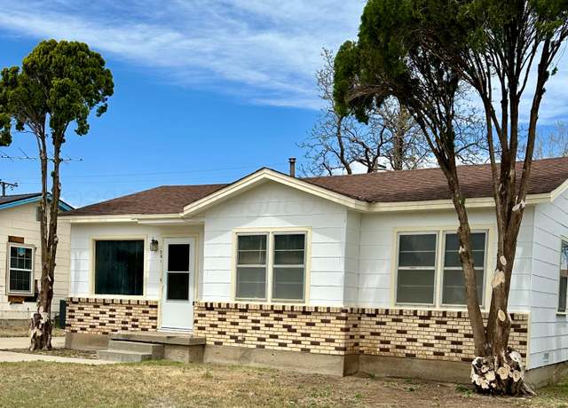 Property at 1201 Shamrock Dr, Dumas, TX 79029, 3 beds, 1 bath