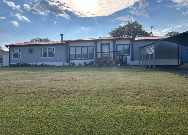 Property at 312 Davis Ave, Stinnett, TX 79083, 3 beds, 3 baths
