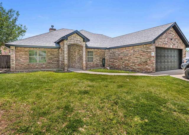 Property at 82 Country Club Dr, Canyon, TX 79015, 3 beds, 2 baths