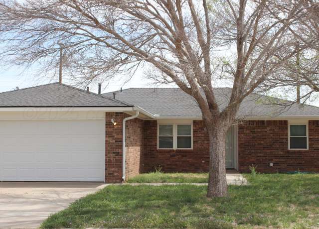 Property at 430 Hickory St, Hereford, TX 79045, 3 beds, 2 baths