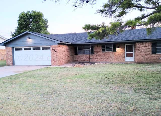 Property at 304 Romero St, Fritch, TX 79036, 3 beds, 2 baths