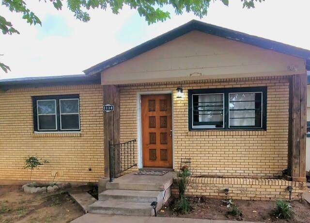 Property at 1114 Parr St, Amarillo, TX 79106, 4 beds, 3 baths