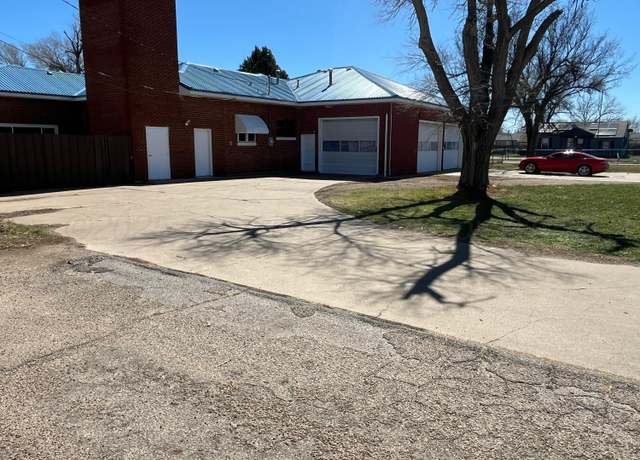 Property at 3601 NE 13th Ave, Amarillo, TX 79107, 3 beds, 2 baths
