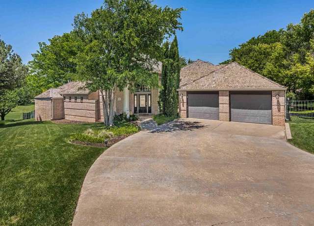 Property at 4 Sutton Pl, Amarillo, TX 79124, 4 beds, 3.5 baths
