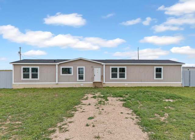 Property at 113 Bear Ln, Dumas, TX 79029, 4 beds, 2 baths