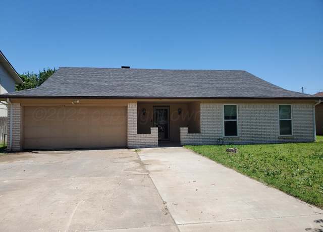 Property at 2309 S Date St, Perryton, TX 79070, 3 beds, 2 baths