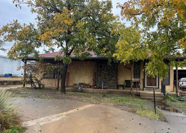 Property at 1421 Clayton St, Borger, TX 79007, 2 beds, 2 baths