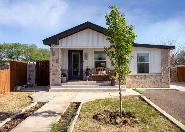 Property at 1507 SE 15th Ave, Amarillo, TX 79102, 2 beds, 3 baths