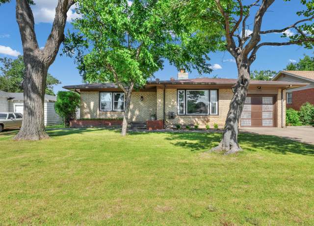 Property at 1604 Mustang St, Amarillo, TX 79102, 3 beds, 2 baths