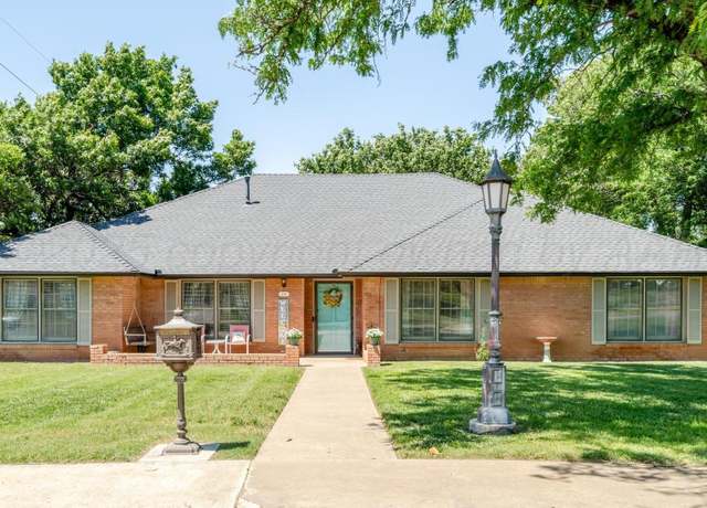Property at 4512 Gem Lake Rd, Amarillo, TX 79106, 5 beds, 3 baths