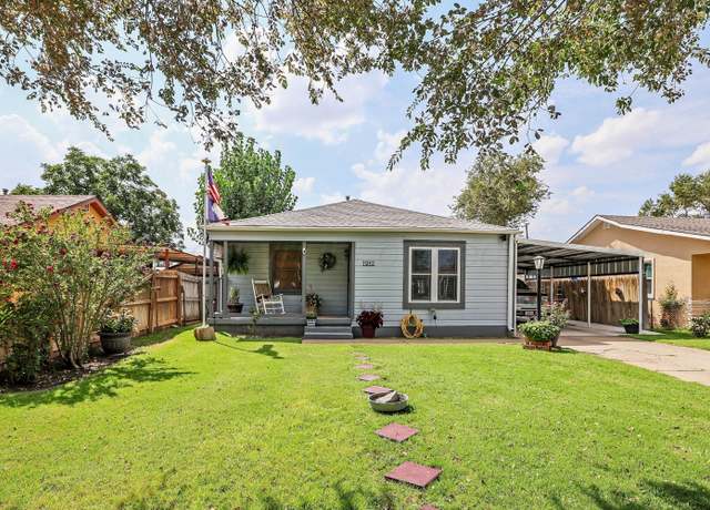 Property at 1910 S Marrs St, Amarillo, TX 79103, 2 beds, 1 bath