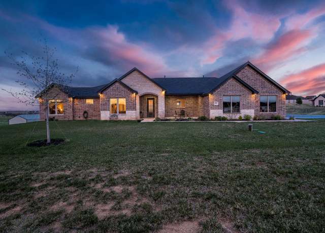 Property at 800 Blakely Hollow Dr, Amarillo, TX 79124, 5 beds, 3 baths