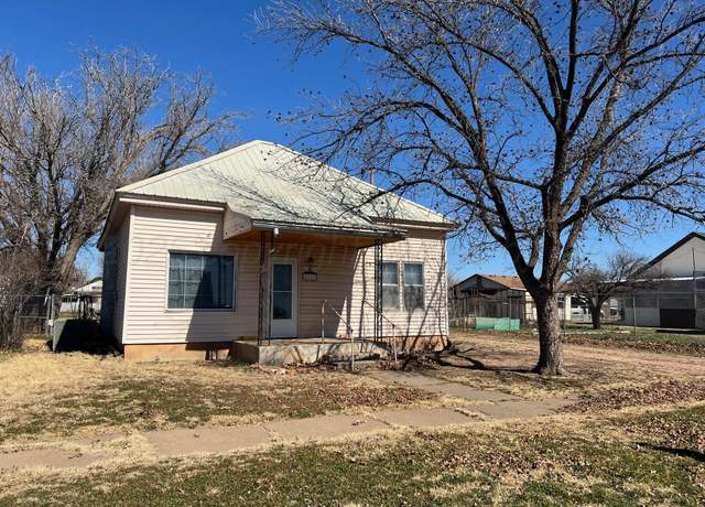 Property at 1113 W Brice St, Memphis, TX 79245, 2 beds, 2 baths