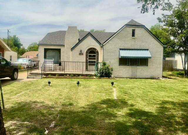 Property at 204 Arch Ter, Amarillo, TX 79106, 2 beds, 1.5 baths