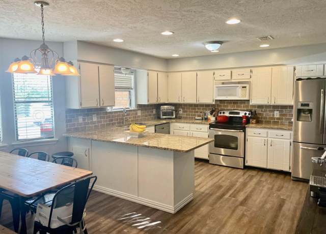 Property at 813 Tranquility Ln, Borger, TX 79007, 3 beds, 2 baths