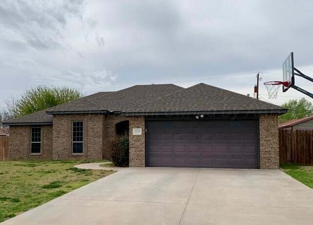 Property at 3330 S Birch St, Perryton, TX 79070, 3 beds, 2 baths