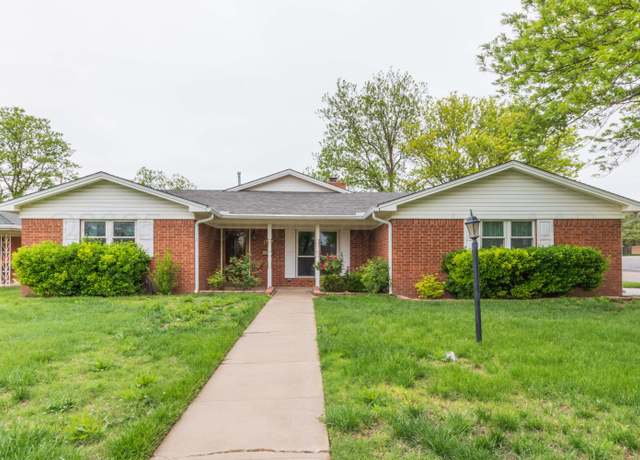 Property at 1707 Hillcrest Dr, Canyon, TX 79015, 3 beds, 2 baths
