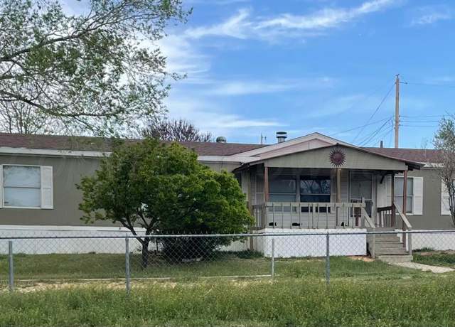 Property at 3221 N Bolton St, Amarillo, TX 79107, 3 beds, 2 baths