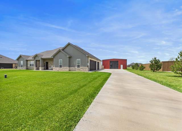 Property at 8210 Clara Allen Trl, Amarillo, TX 79118, 4 beds, 2 baths