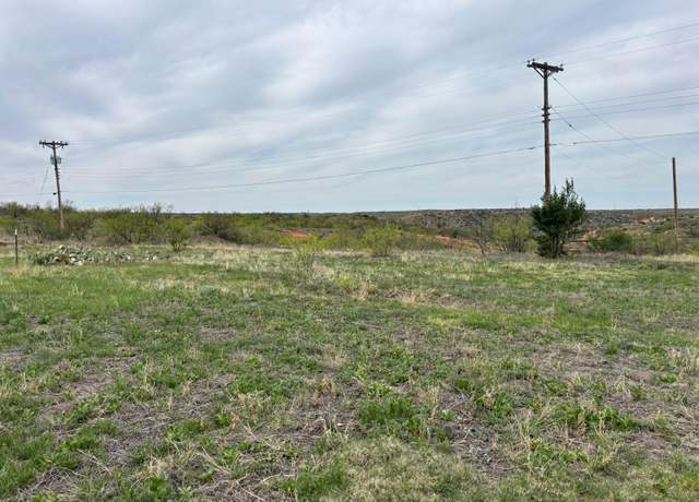 Property at 102 Par Ave, Borger, TX 79007
