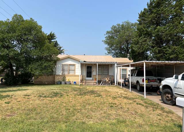Property at 908 S Dressen Ave, Spearman, TX 79081, 3 beds, 1 bath
