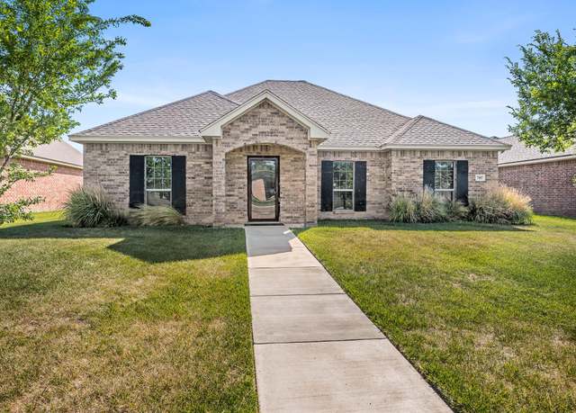 Property at 7907 Crestline Dr, Amarillo, TX 79119, 3 beds, 2 baths
