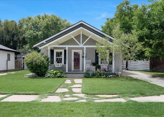 Property at 2004 5th Ave, Canyon, TX 79015, 4 beds, 2 baths