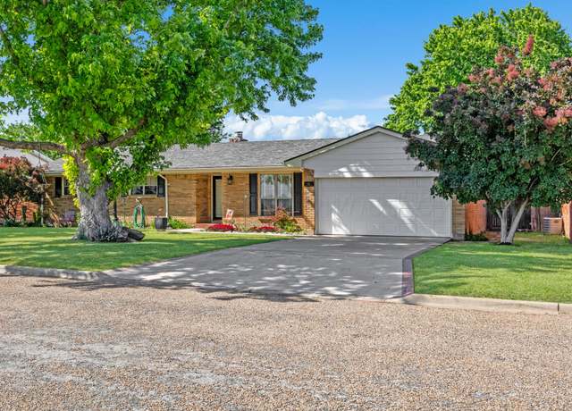 Property at 624 Nara Visa Ln, Fritch, TX 79036, 3 beds, 2.5 baths
