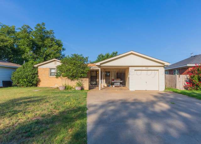 Property at 1802 Lawson Ln, Amarillo, TX 79106, 3 beds, 3 baths