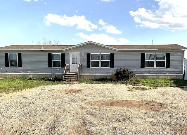 Property at 228 Montana Dr, Cactus, TX 79013, 3 beds, 2 baths
