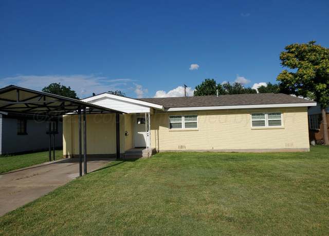 Property at 1809 S Fordham St, Perryton, TX 79070, 3 beds, 2 baths
