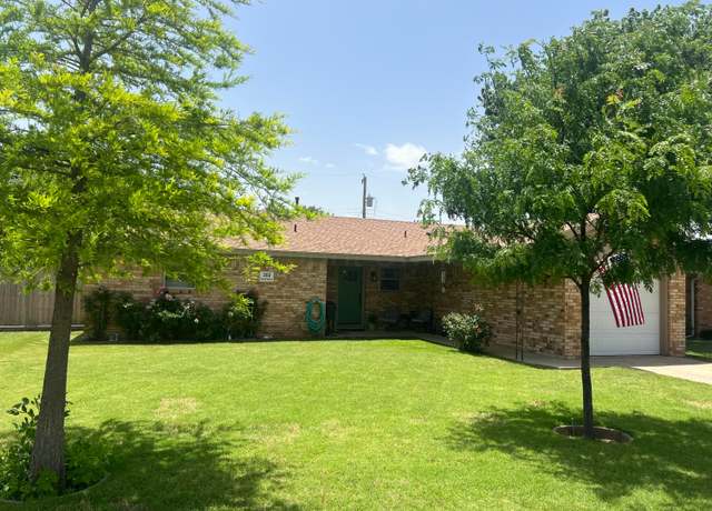 Property at 302 Mustang St, Fritch, TX 79036, 3 beds, 2 baths