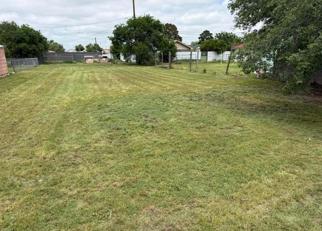 Property at 2919 Brook Ave, Amarillo, TX 79107
