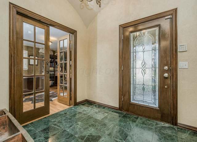 Property at 3211 Bowie St, Amarillo, TX 79109, 5 beds, 5.5 baths