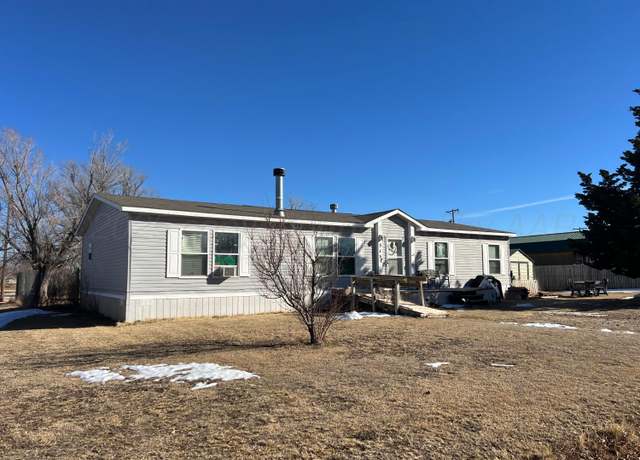 Property at 313 S Wilhelm Ave, Stinnett, TX 79083, 3 beds, 2 baths