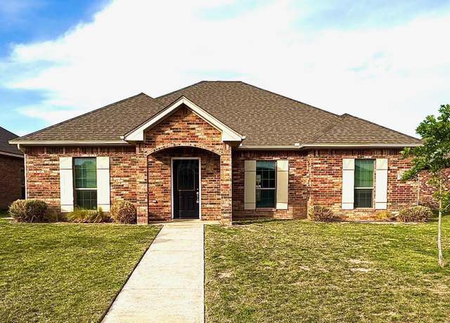 Property at 7901 Crestline Dr, Amarillo, TX 79119, 3 beds, 2 baths