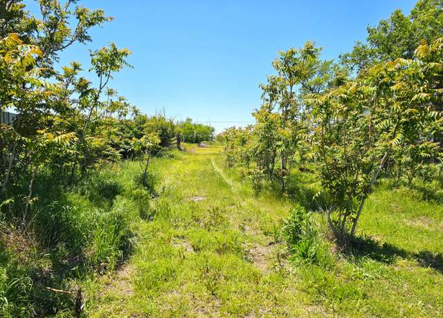 Property at 836 S Somerville St, Pampa, TX 79065