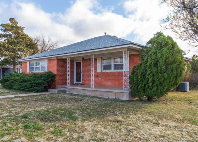 Property at 2200 N Russell St, Pampa, TX 79065, 2 beds, 2 baths