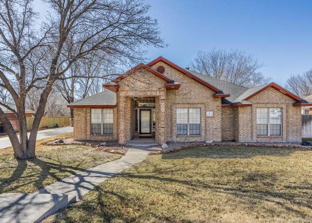 Property at 8 Canyon Rim Dr, Canyon, TX 79015, 3 beds, 2 baths