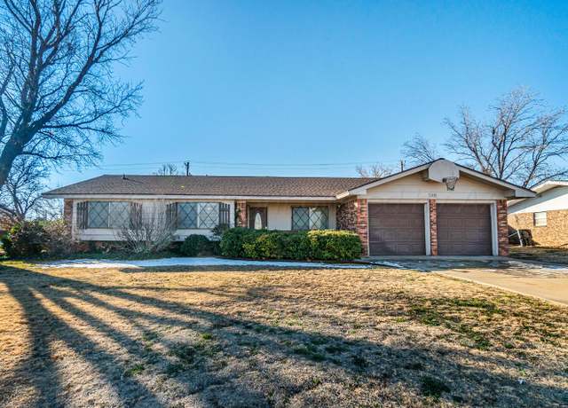 Property at 216 Buffalo Trl, Tulia, TX 79088, 3 beds, 2 baths
