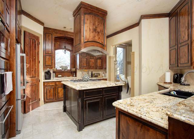 Property at 5122 Olsen Cir, Amarillo, TX 79106, 3 beds, 3.5 baths