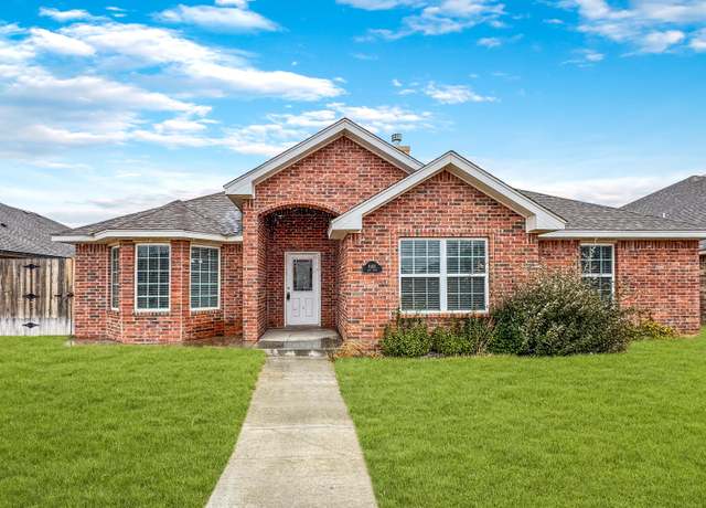 Property at 8103 City View Dr, Amarillo, TX 79118, 4 beds, 2.5 baths