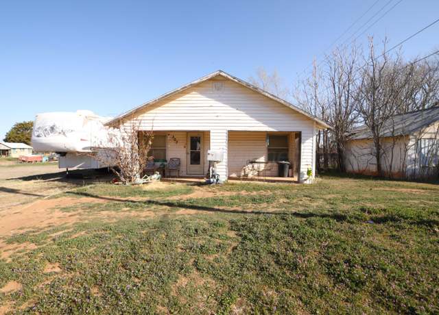 Property at 307 E 11th St, Shamrock, TX 79079, 2 beds, 1 bath