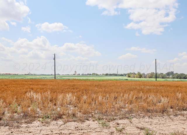 Property at 4 Country Club Dr, Farwell, TX 79325