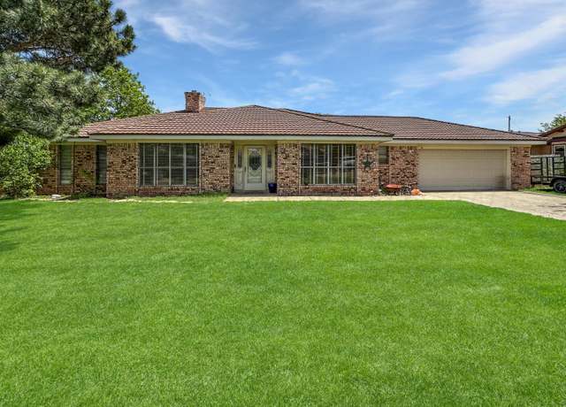 Property at 307 Pinehurst St, Borger, TX 79007, 4 beds, 3 baths