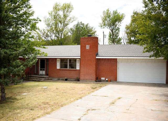 Property at 614 S Bond St, Clarendon, TX 79226, 3 beds, 2 baths