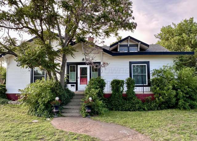 Property at 1303 3rd Ave, Canyon, TX 79015, 3 beds, 2 baths